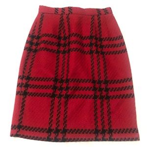 Tahari red black tartan plaid pencil skirt